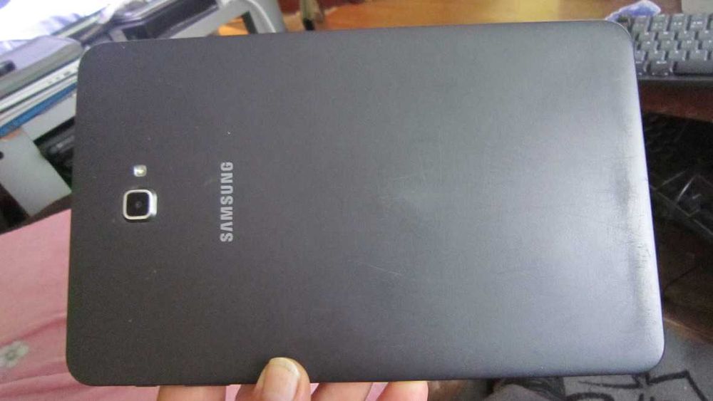 Tableta Samsung 10", SM-T585, telefon(4G)