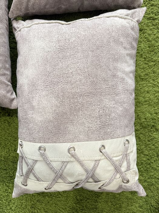 Подушки большие по 2000тг шт