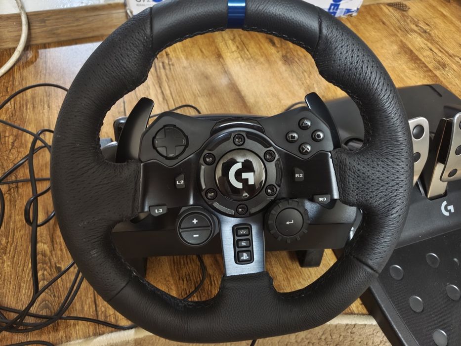 Volan Logitech G923 + Pedale – Stare foarte bună