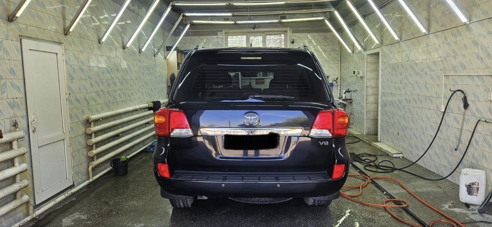 Toyota Land  Cruiser 200