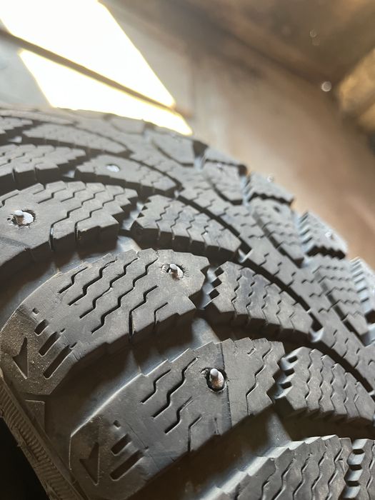 Продам зимние шины