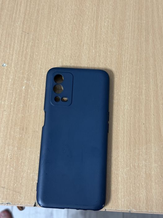 Продам несколько чехлов