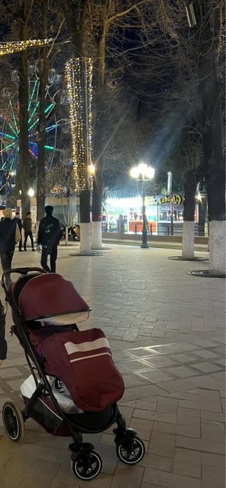 почти новая коляска состояние отличное