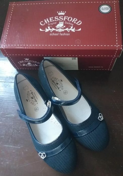 Продаю туфли детские