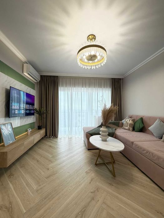 Primim Card Vacanta! Cazare Regim Hotelier Apartamente 1-2-3 Cam zona Palas Centru Newton EV-PL