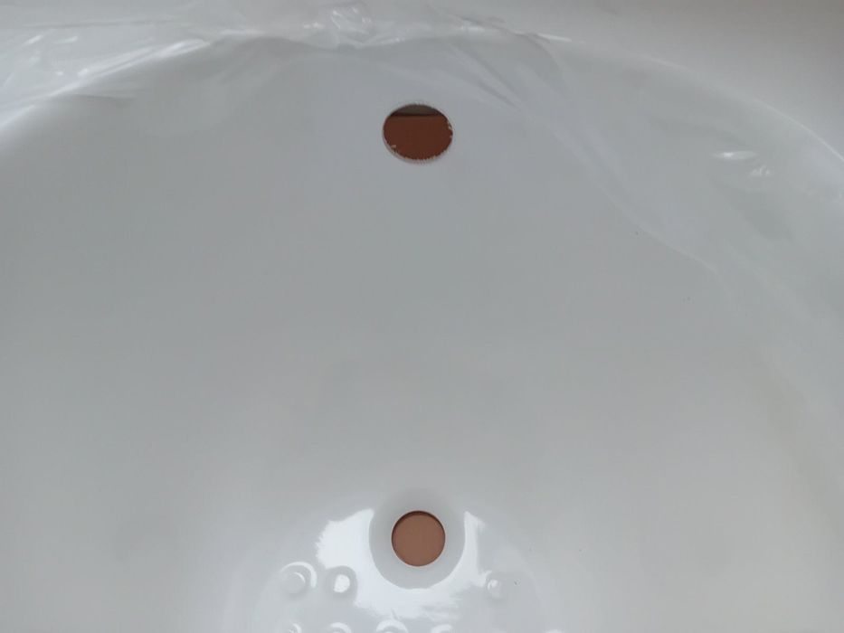 Акрилна вана 130х70 см комплект