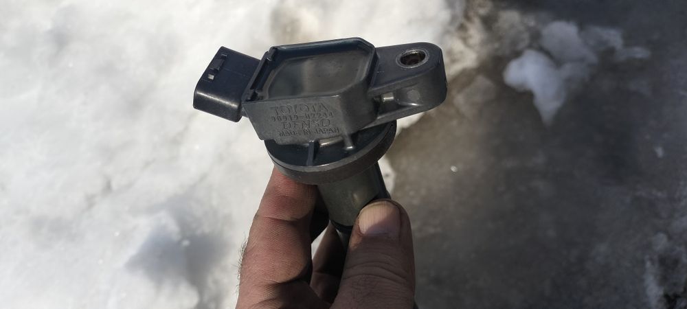 Продам катушки зажигания Тойота