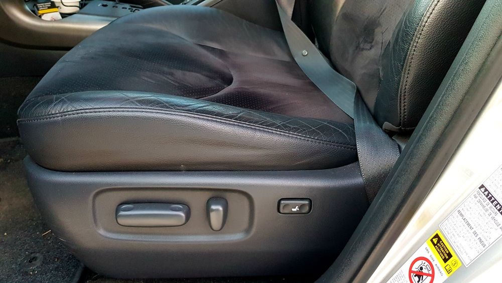 De vanzare TOYOTA RAV 4 D-Cat 11.2010