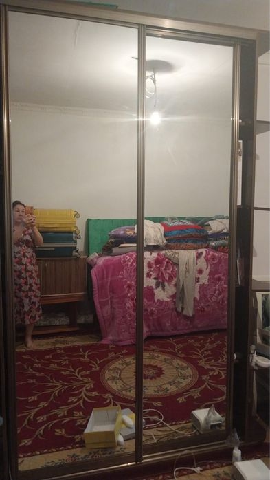 Шкаф с зеркалом раздвижные