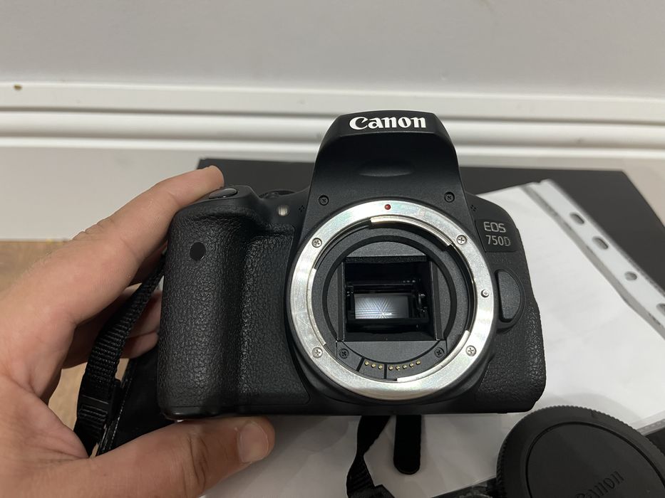 Canon EOS 750D - Топ състояние