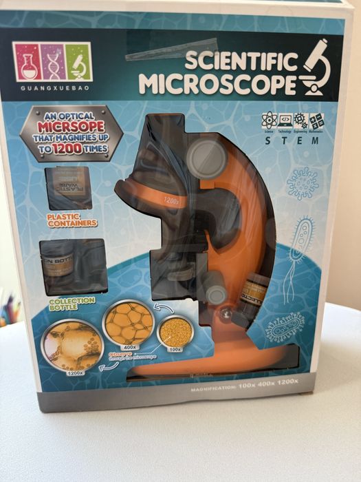 Микроскоп игрушечный