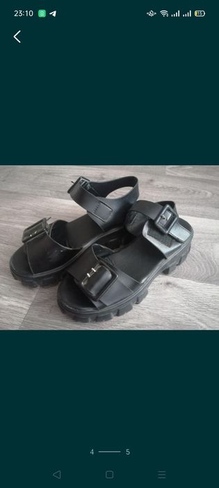 босоножки в отличном состоянии  38р