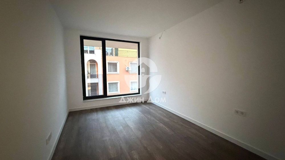 Продава се Тристаен апартамент в к.к. Слънчев бряг - 67 кв.м за 815 €/кв.м - Снимка #2