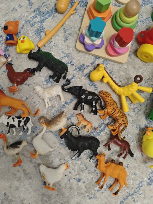 Игрушки для малышей 2к