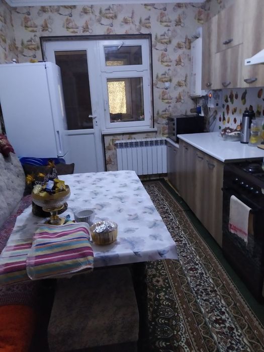 Продаётся 2х-комнатная квартира на первом этаже