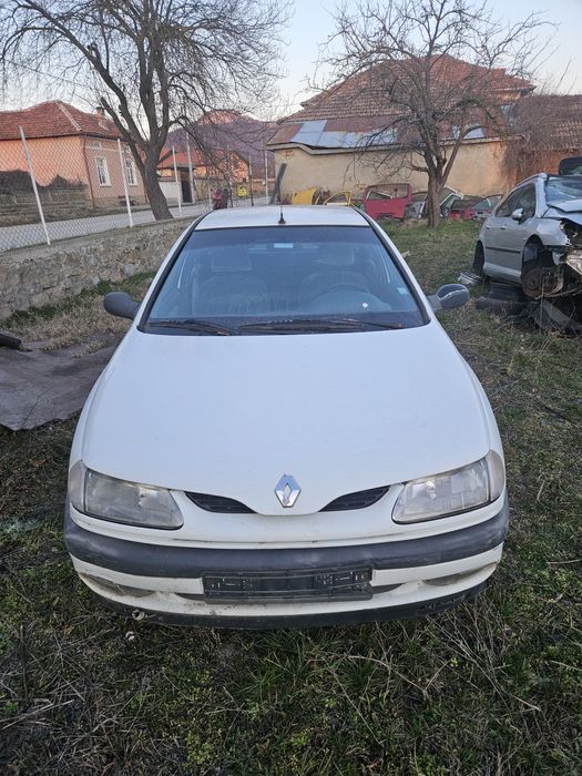 Рено Лагуна на части! 1.8 бенз