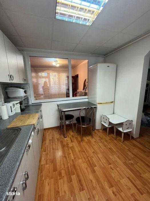 Apartament 3 camere, 55 mp utili, zona Bogdan Voda