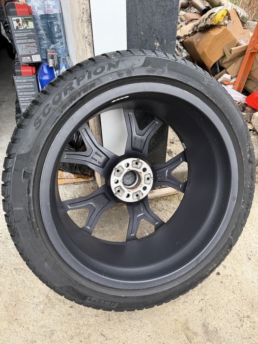 Оригинални 275/40 315/35 21' BMW X5 X6 X7 джанти зимни гуми Pirelli