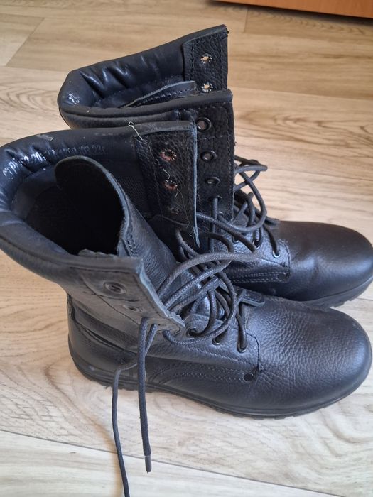 Продам берцы новые