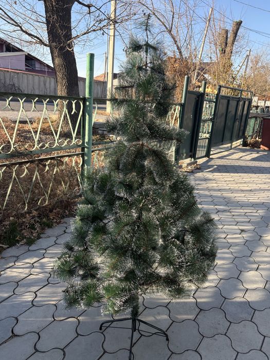 продам елку 180 см