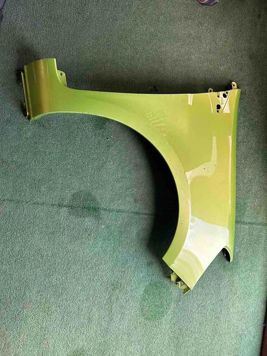 калник десен Renault Clio III R185 модел 2005-2012г. #001S