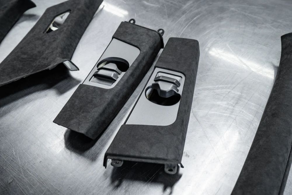 Самозалепваща Алкантара Фолио. 200x50см