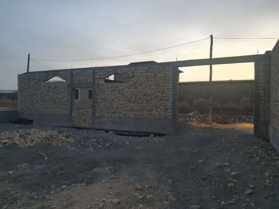 Продам недостроенный участок