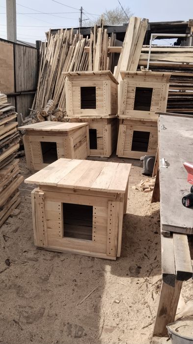 Будка новая для средних собак