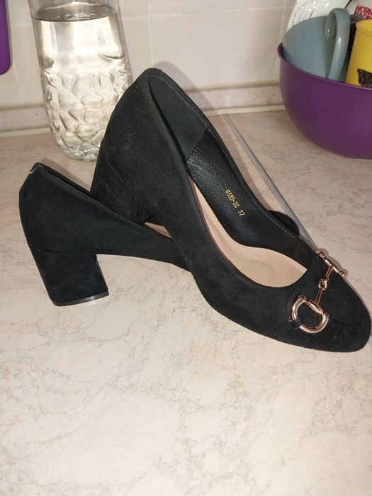 Продам удобные туфли