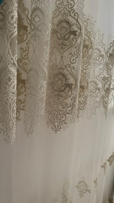 Продам шторы в комплекте.Ковёр 4×7