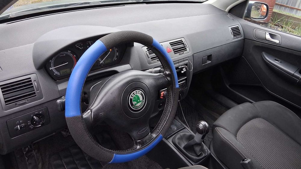 Vând Skoda Fabia break, an fabricație 2005  motor 1.4 benzină  ITP