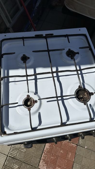 Продам Газовую плиту