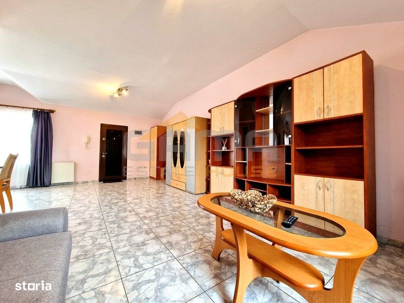 Apartament 2 camere si loc de parcare in zona Intim