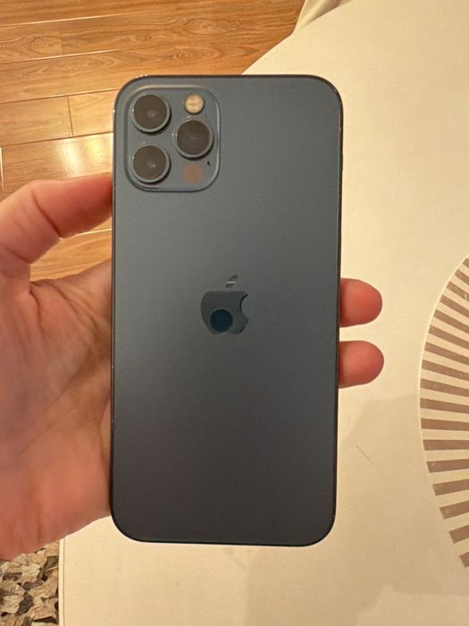 Iphone 12 Pro, pacific blue