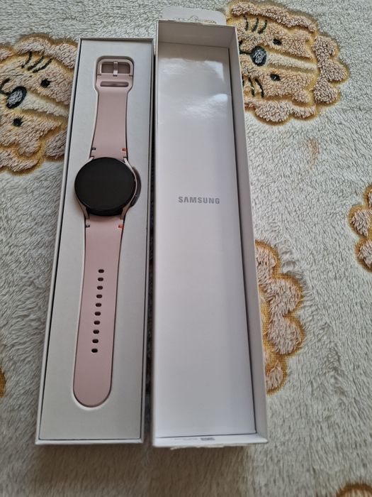 Смарт часовник самсунг