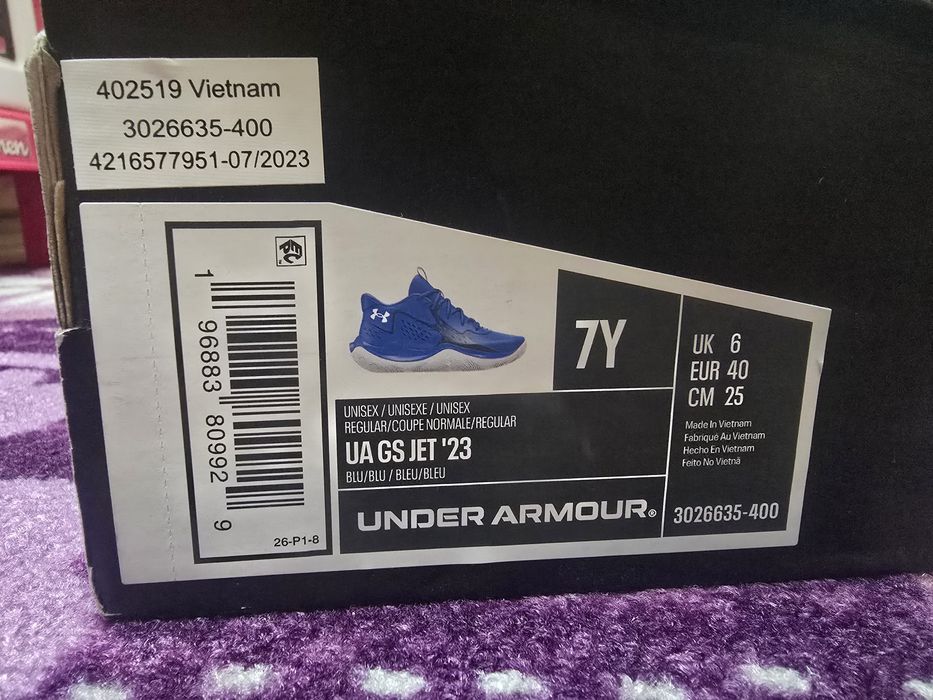 Маратонки Under Armour номер 40