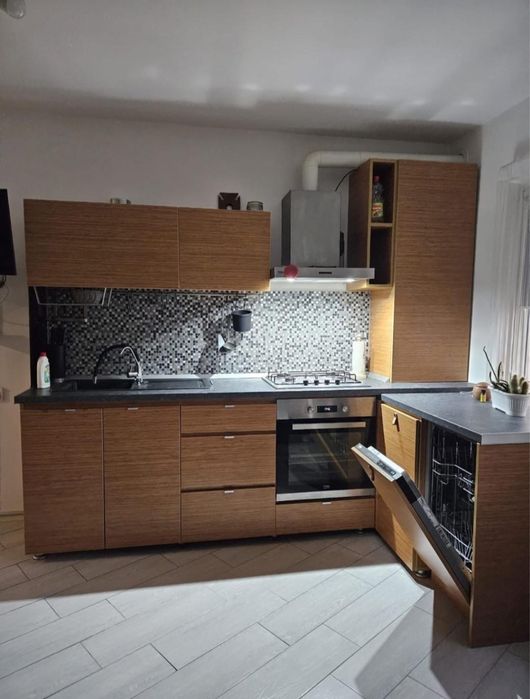 Apartament 3 camere ce inchiriat