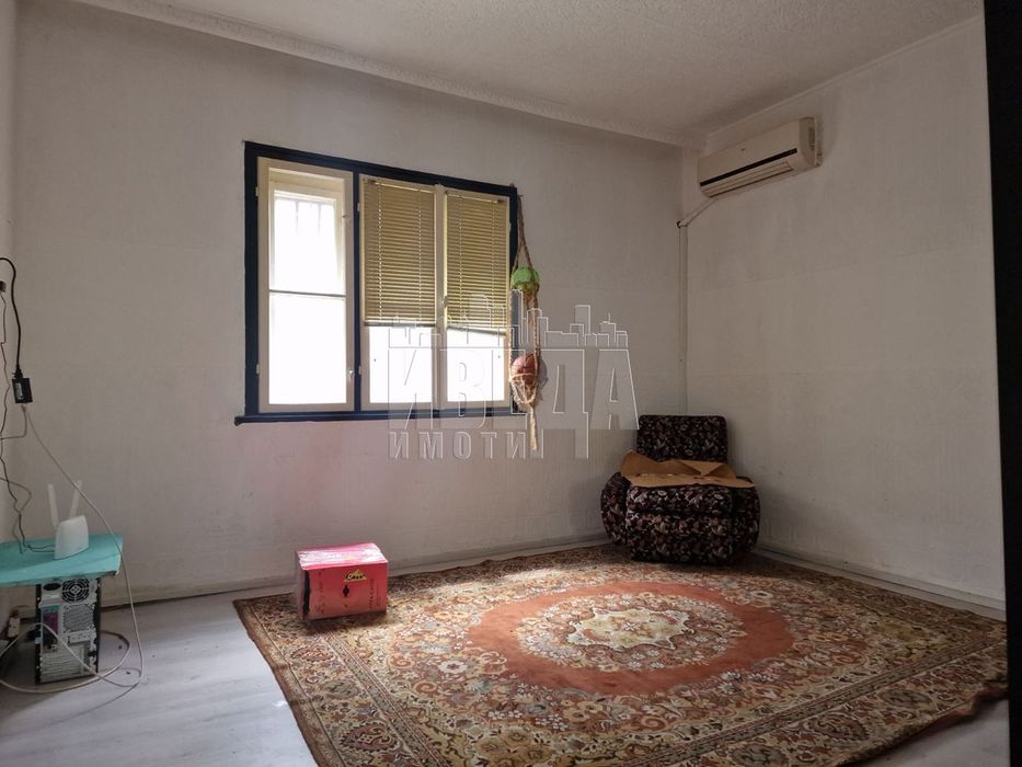 Продава се Етаж от къща в Варна, Окръжна болница - 162 кв.м за 1717 €/кв.м - Снимка #3