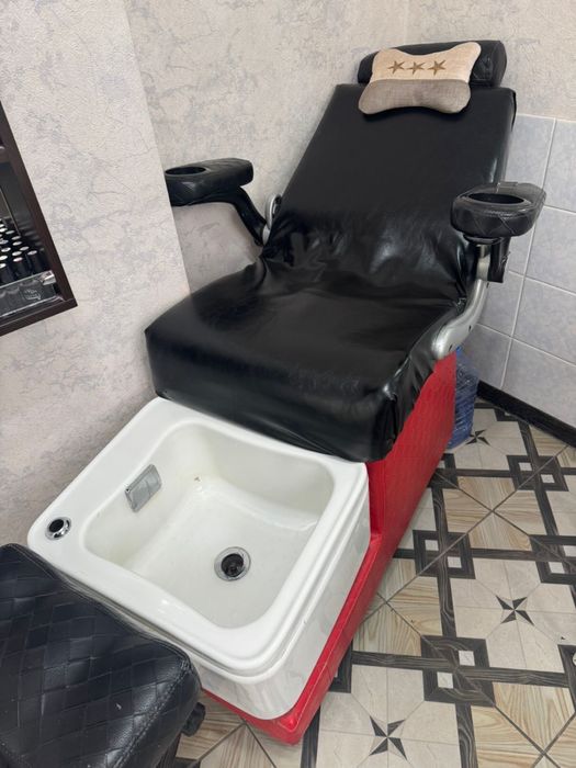 Продам педикюрное кресло