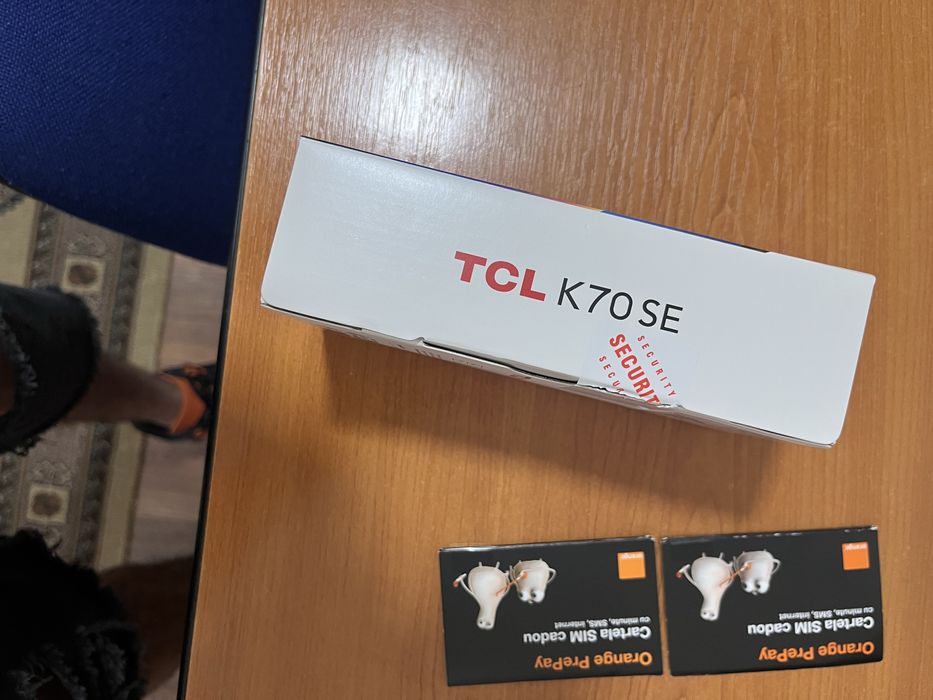 Telefon tcl k 70Se plus doua cartele
