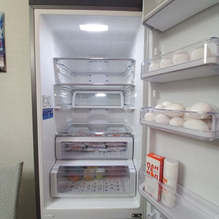 Продам холодильник SAMSUNG