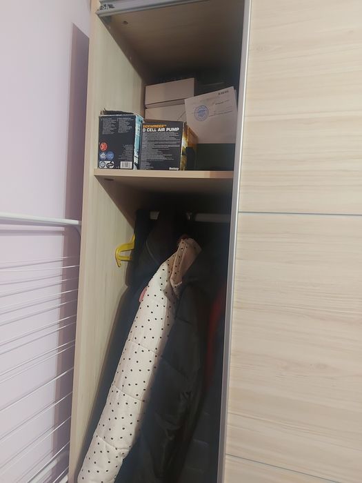 Запазени. Мебели за детска стая в нежно лилав (само гардероб -250лв)