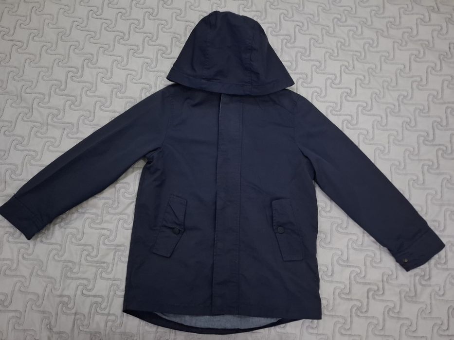 Продается куртка-плащ,фирма ZARA.состояние идеальное,бездефектов.р134.
