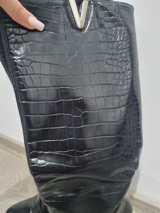 Cizme de damă până la genunchi