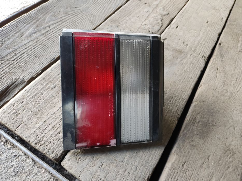 Плафоны пасат б3 уневерсал