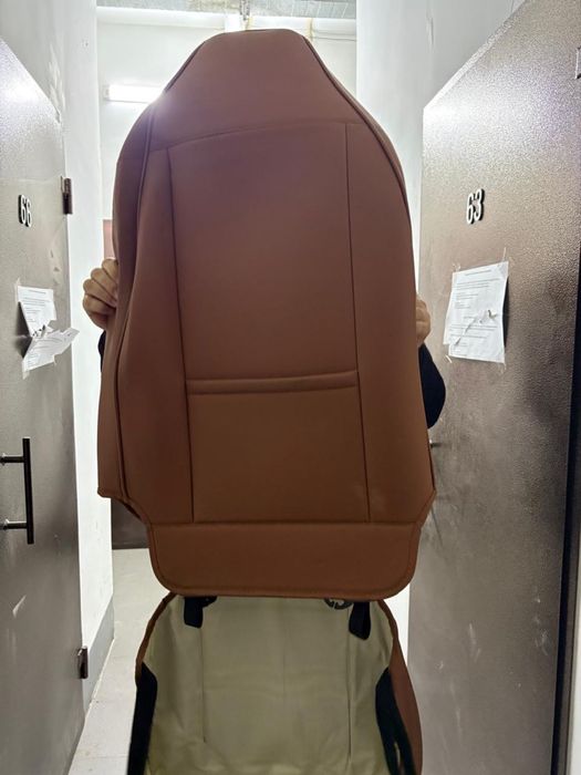 Продам чехлы на шевролет оникс