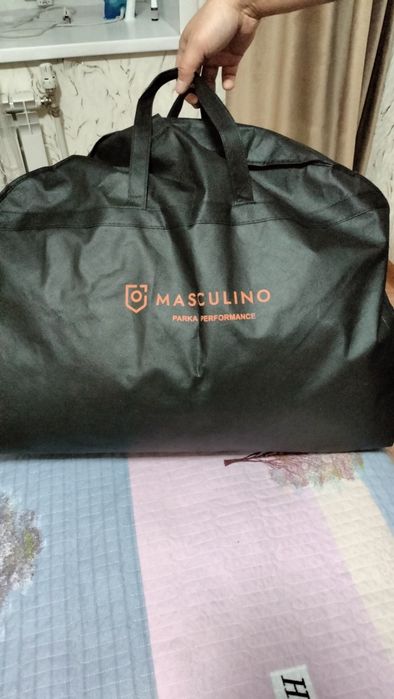 Продам куртку Masculino