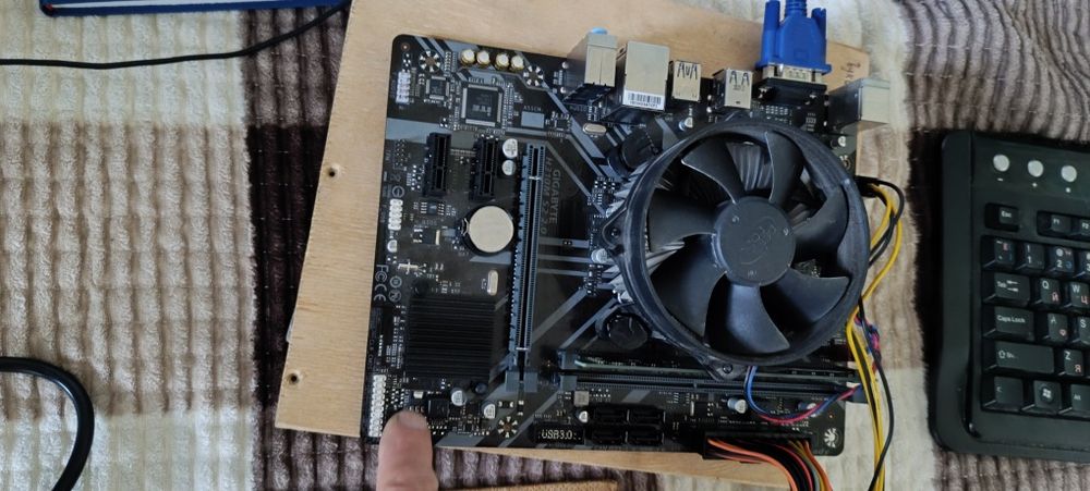 Процессоры, ОЗУ, блоки питания, видеокарты, HDD и прочий хлам