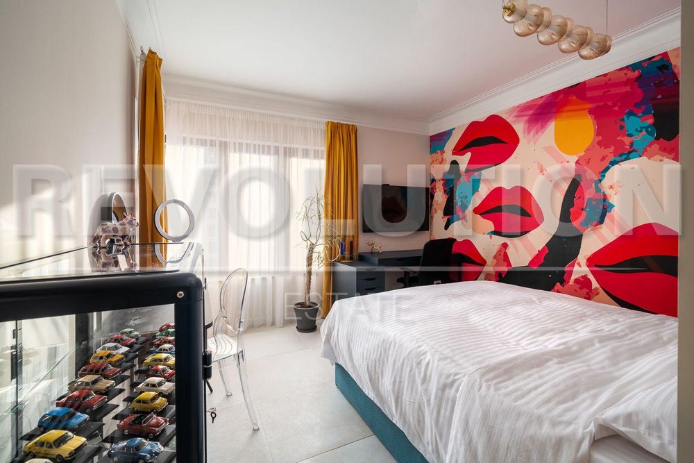Продава се Четиристаен апартамент в София, Център - 167 кв.м за 3024 €/кв.м - Снимка #4