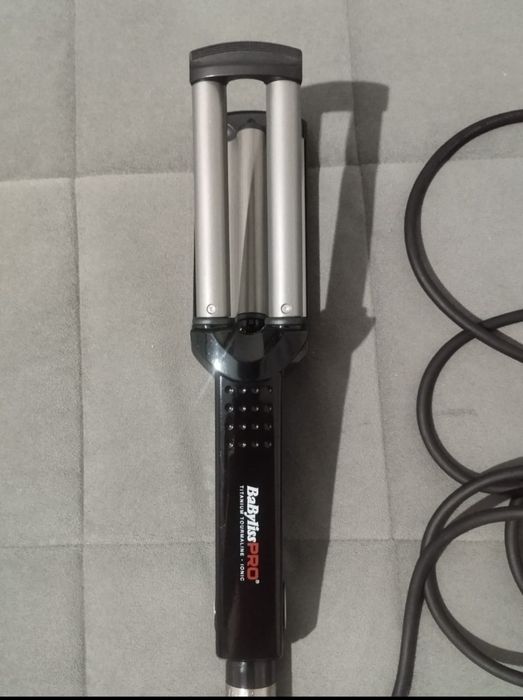 Продам тройную плойку BaByliss PRO.